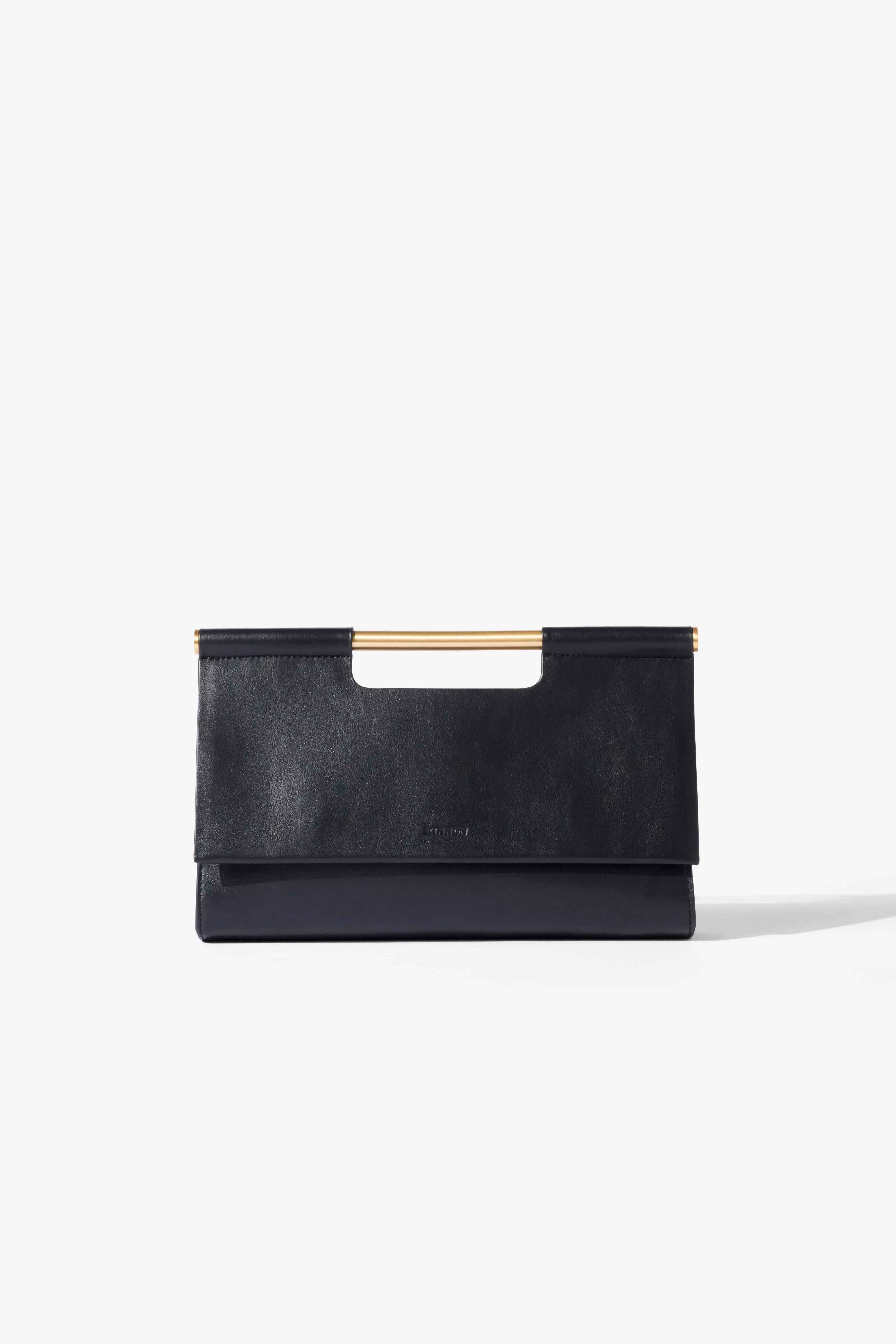 Eve Clutch Kinnon