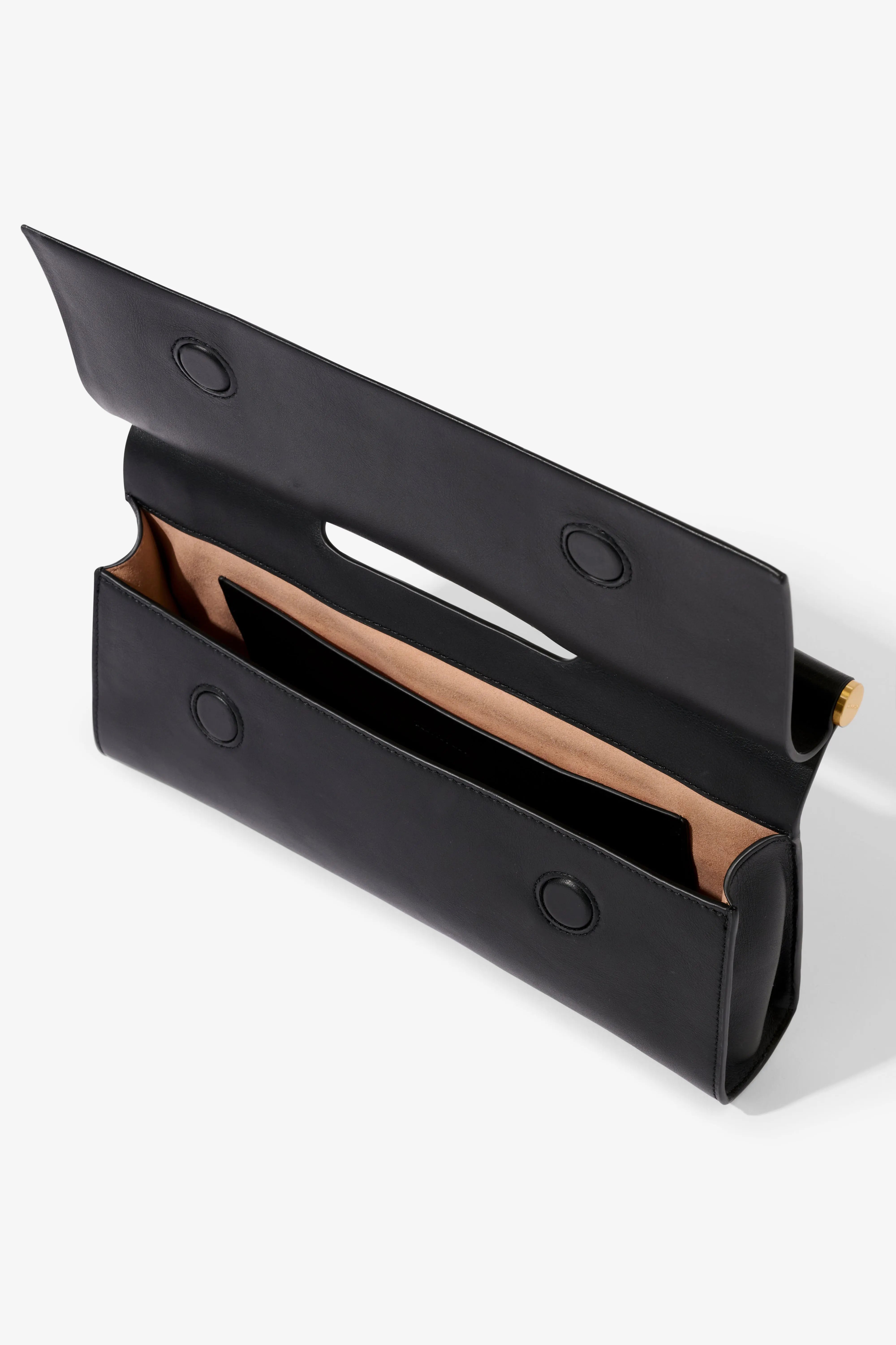 Eve Clutch Kinnon