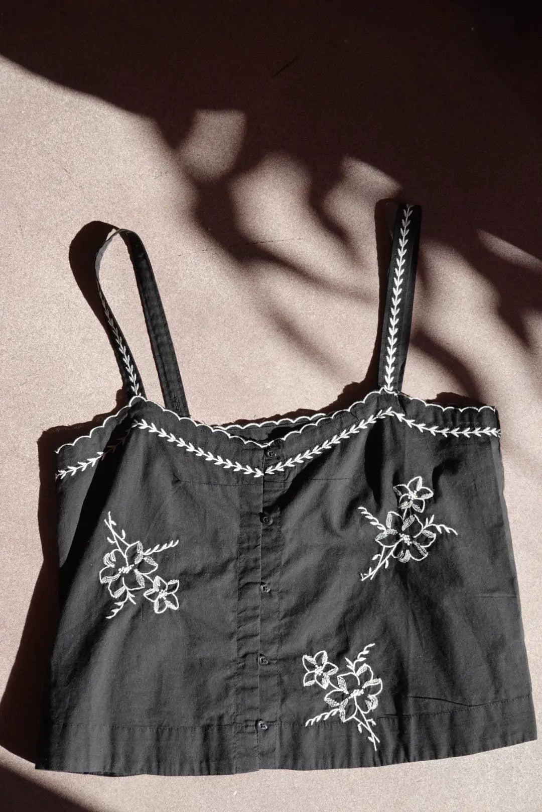 The GREAT Weekend Tank w/ Hanky Embroidery The Great