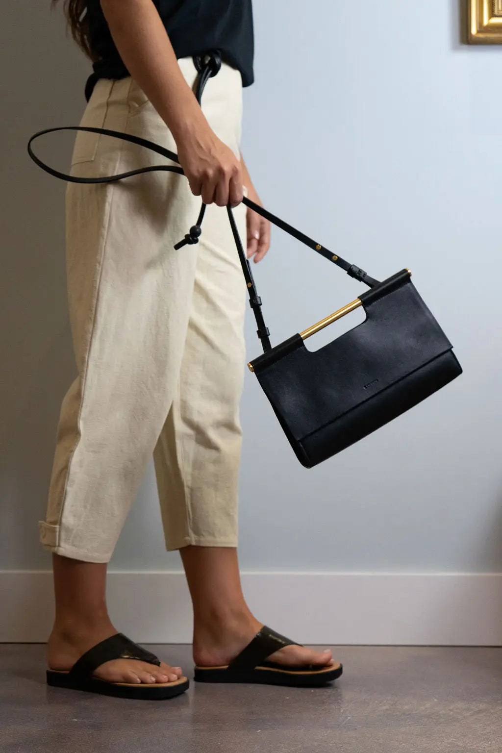 Eve Clutch Kinnon
