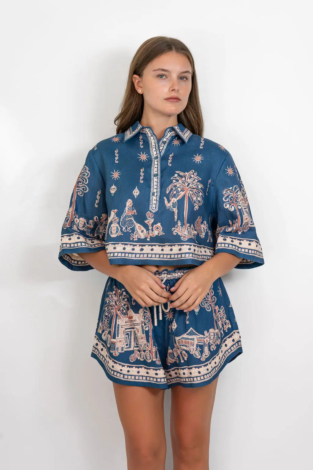 Acacia Short Alemais