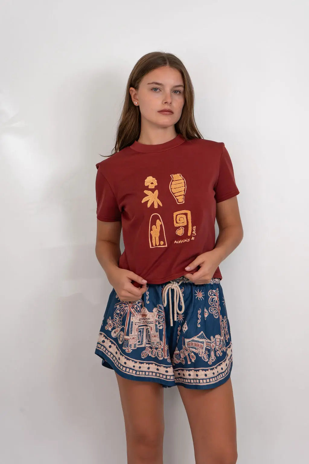 Acacia Short Alemais