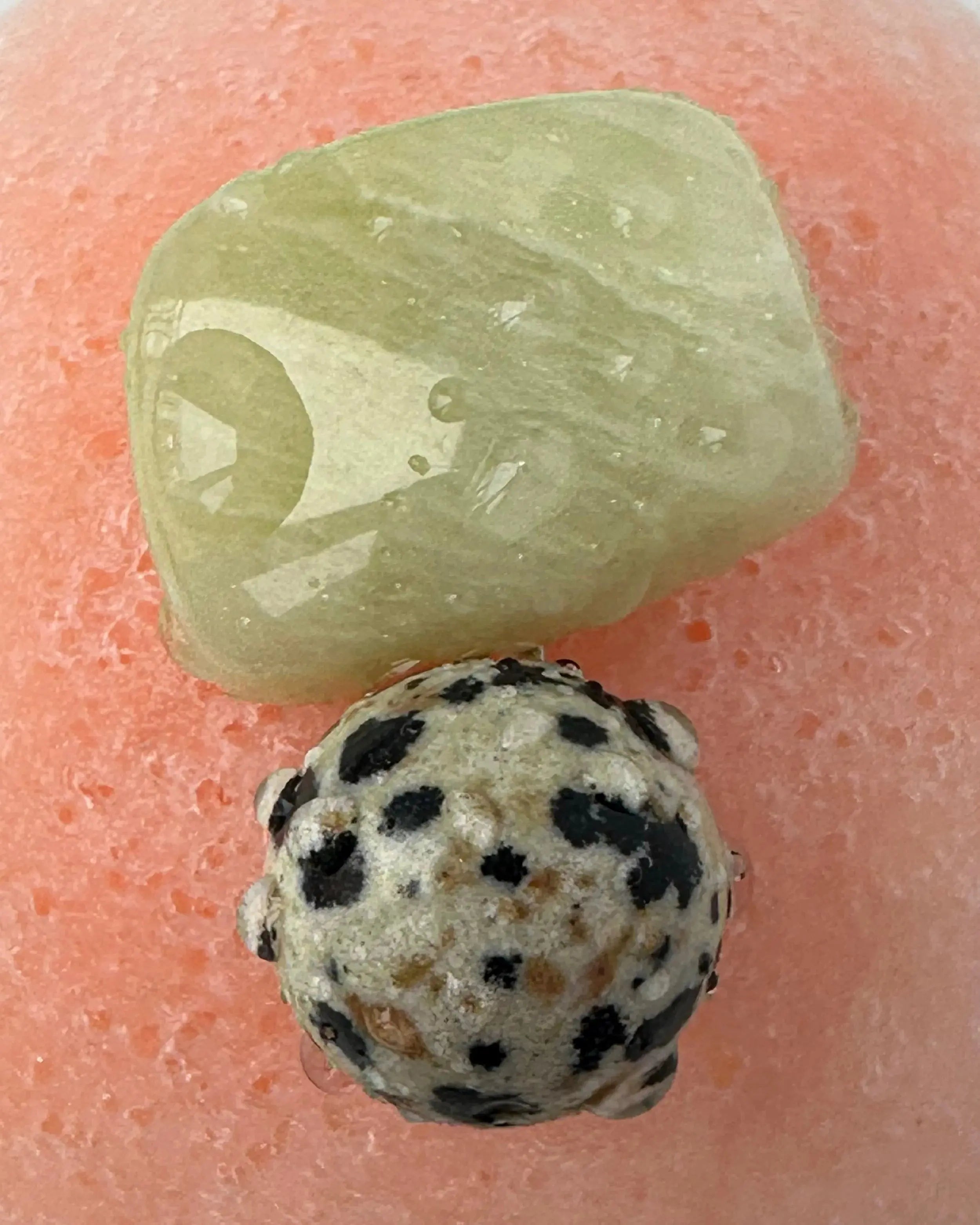 Pebbles Earring Mussels and Muscles