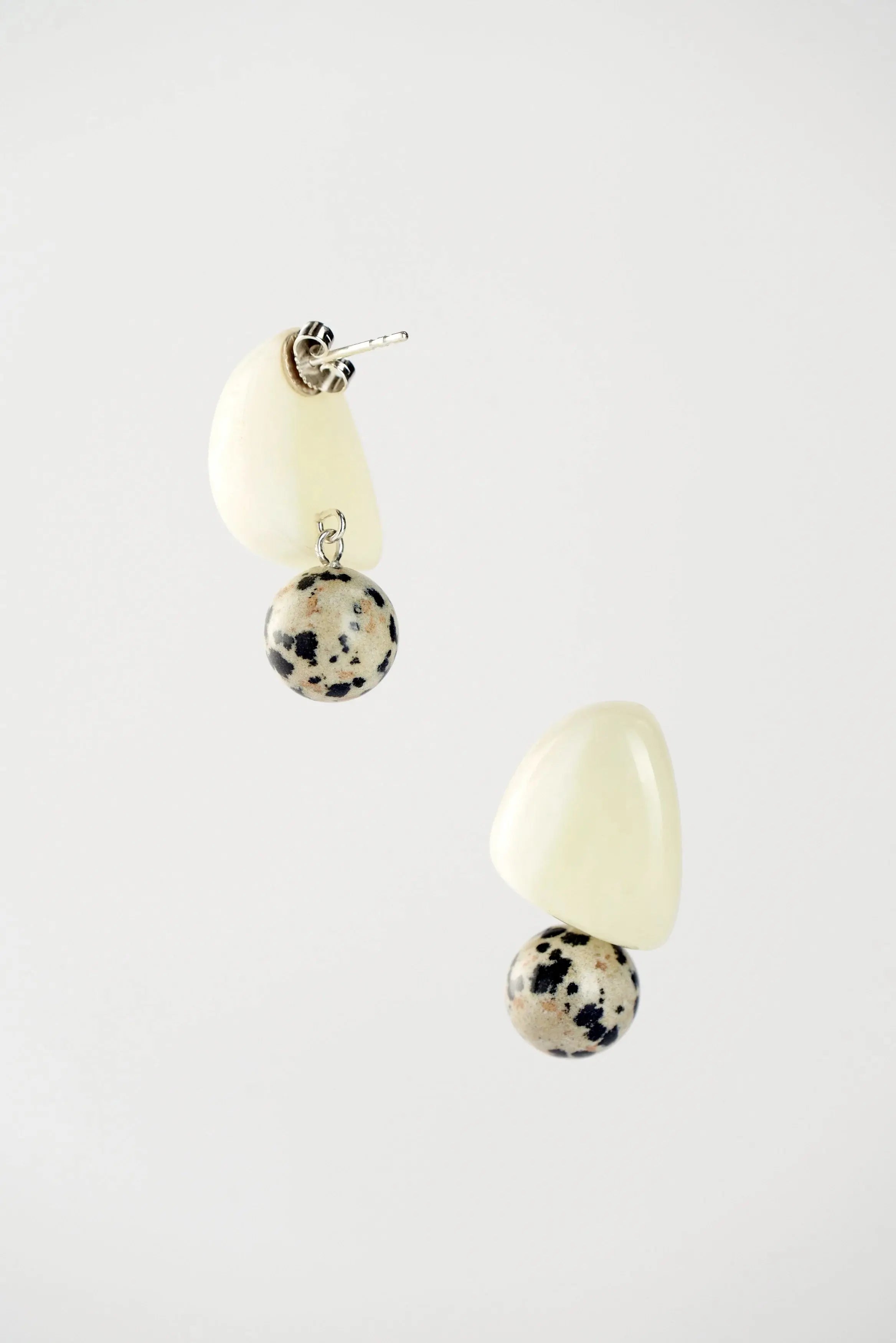 Pebbles Earring Mussels and Muscles